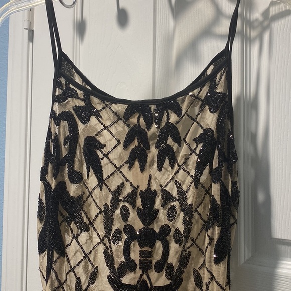 Banjul Sleeveless Black and Nude Lace Mini Dress - Size L - Picture 2 of 8